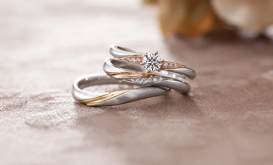 ステルジュラーレ セットリング Liefde 婚約+結婚の重ね付け